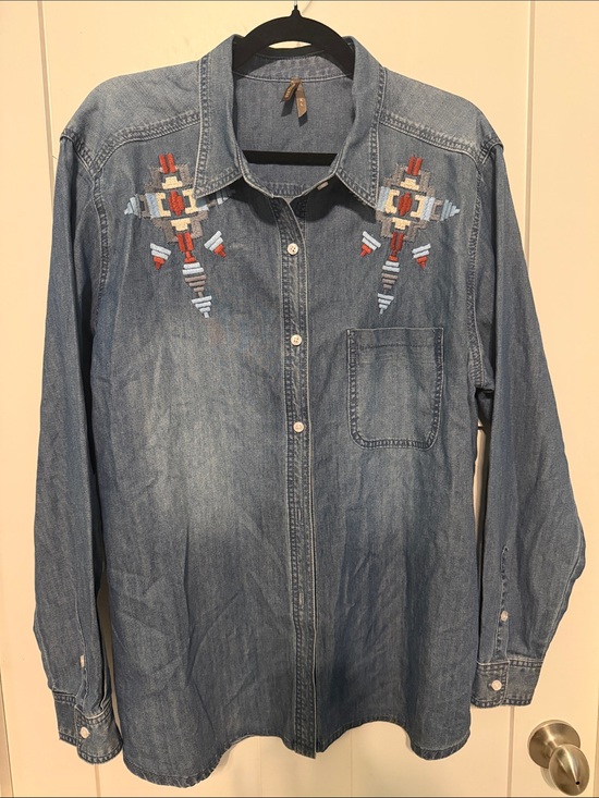 Stetson Tops - Stetson Embroidered 100% Cotton Denim Button-Up Western Shirt in Light Blue XL